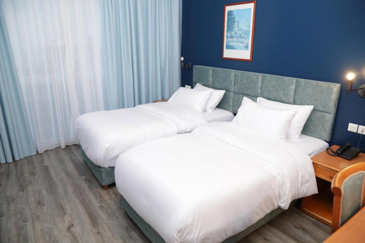 El Sheikh Suites Hotel Beirut Bagian luar foto