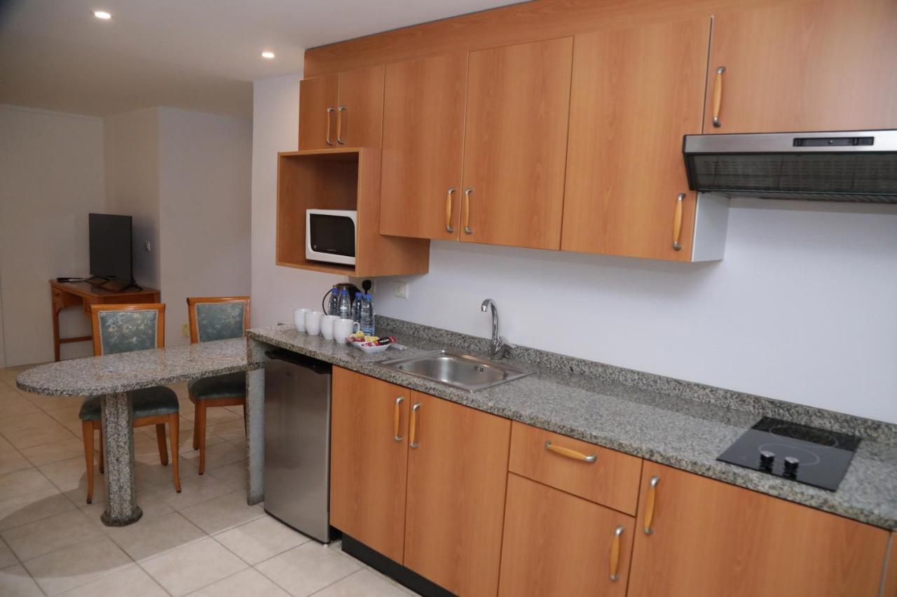 El Sheikh Suites Hotel Beirut Bagian luar foto