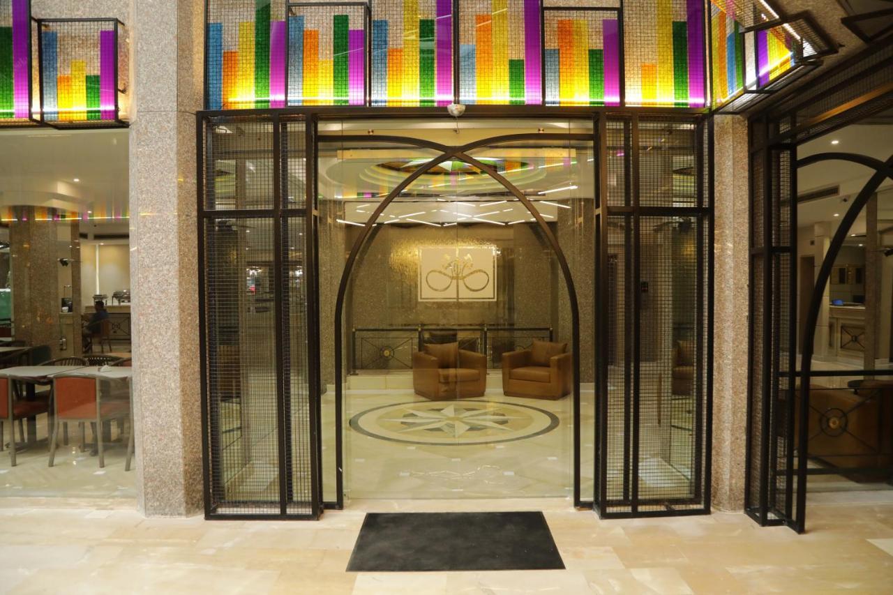 El Sheikh Suites Hotel Beirut Bagian luar foto