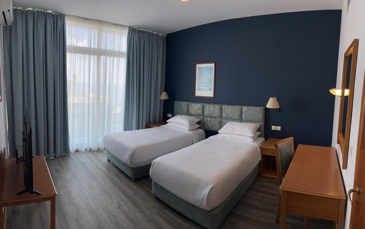 El Sheikh Suites Hotel Beirut Bagian luar foto