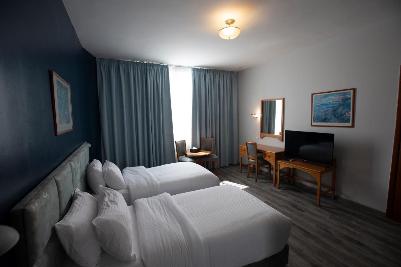 El Sheikh Suites Hotel Beirut Bagian luar foto