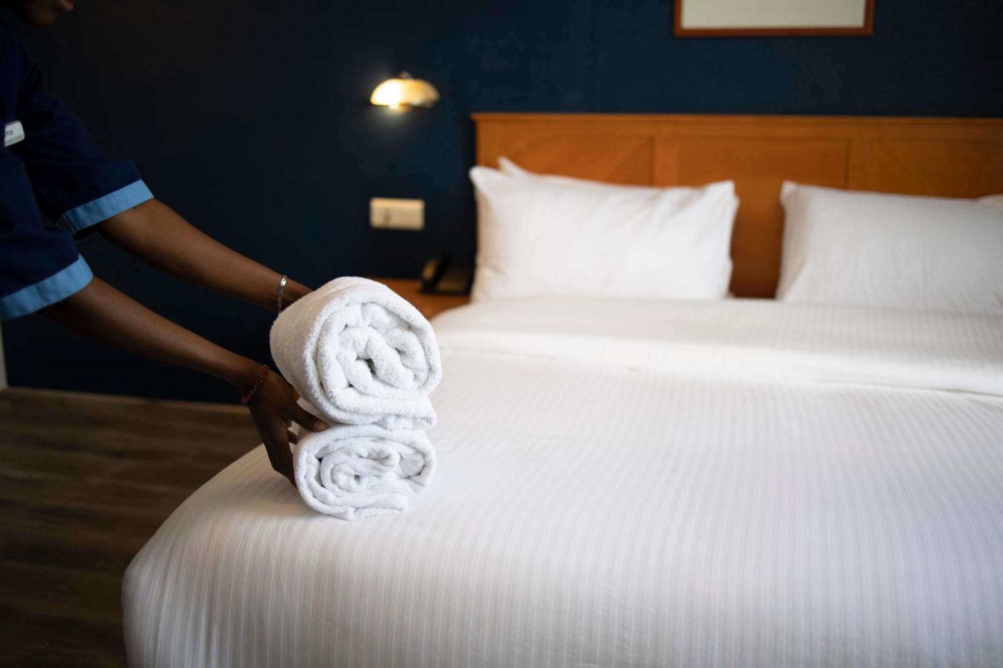 El Sheikh Suites Hotel Beirut Bagian luar foto