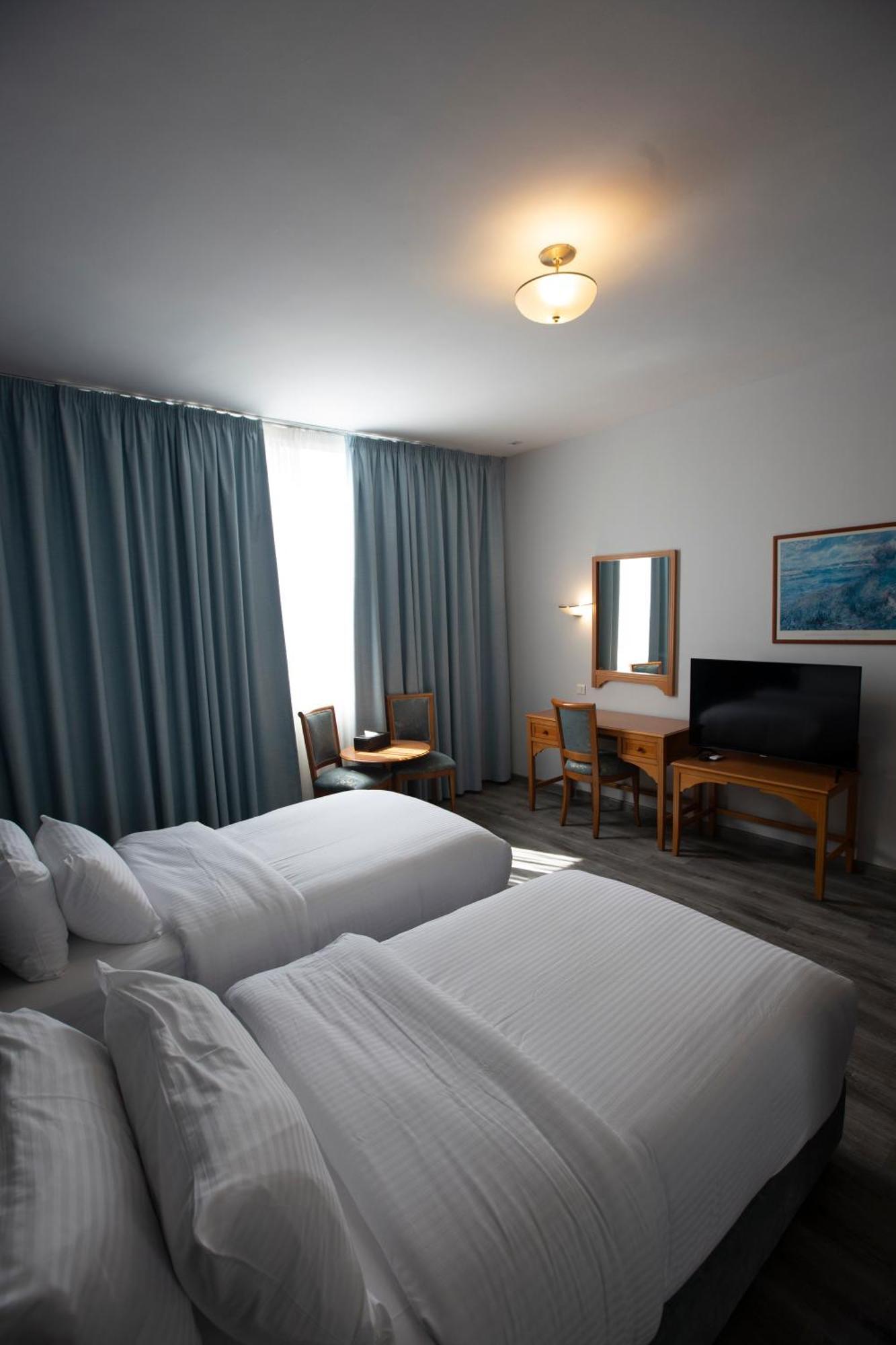 El Sheikh Suites Hotel Beirut Bagian luar foto